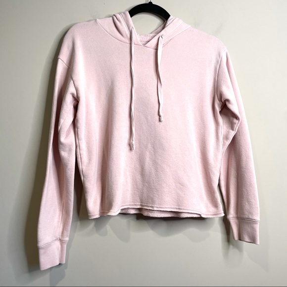 American Eagle Outfitters Tops - American eagle baby pink hooded crop sweatshirt